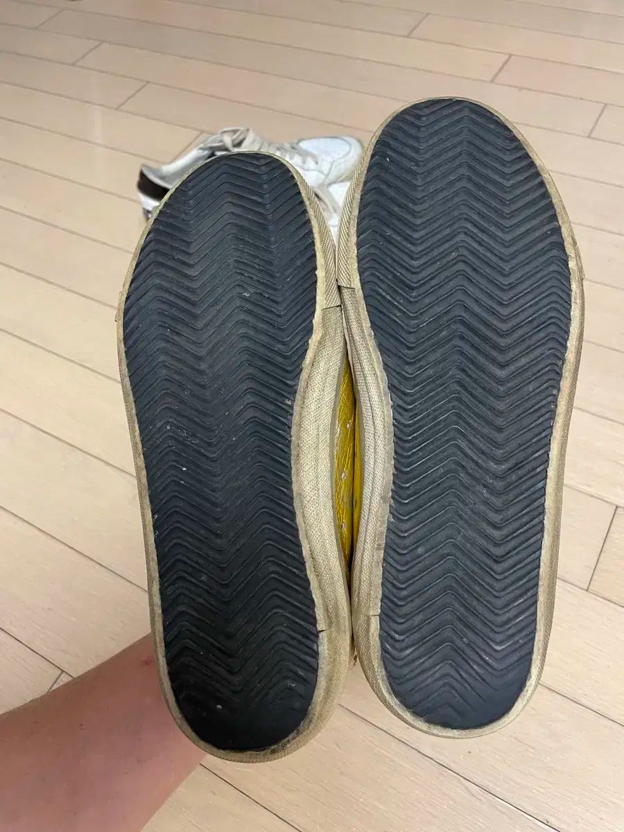 GOLDEN GOOSE ゴールデングース レディース スニーカー