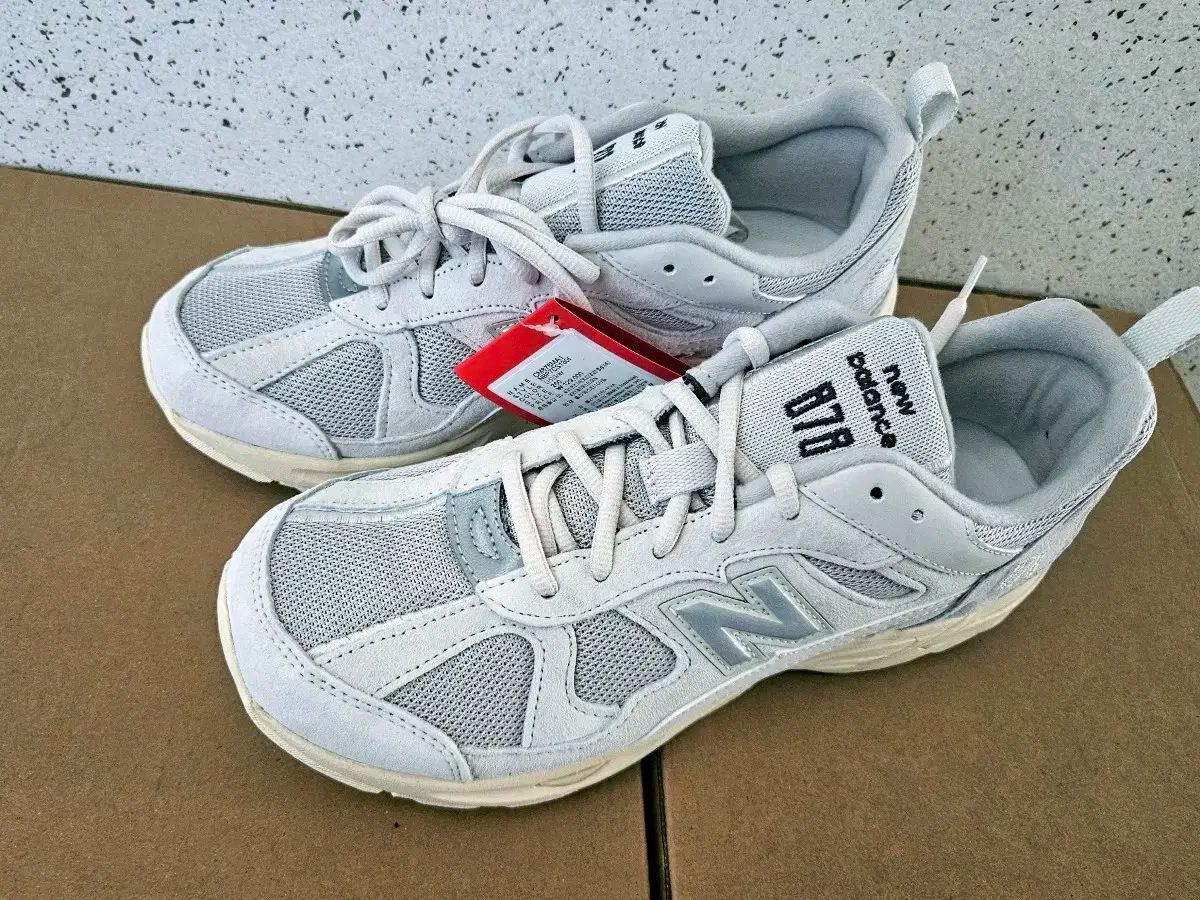 260 ） New Balance(ニューバランス) 878 ライトグレー
