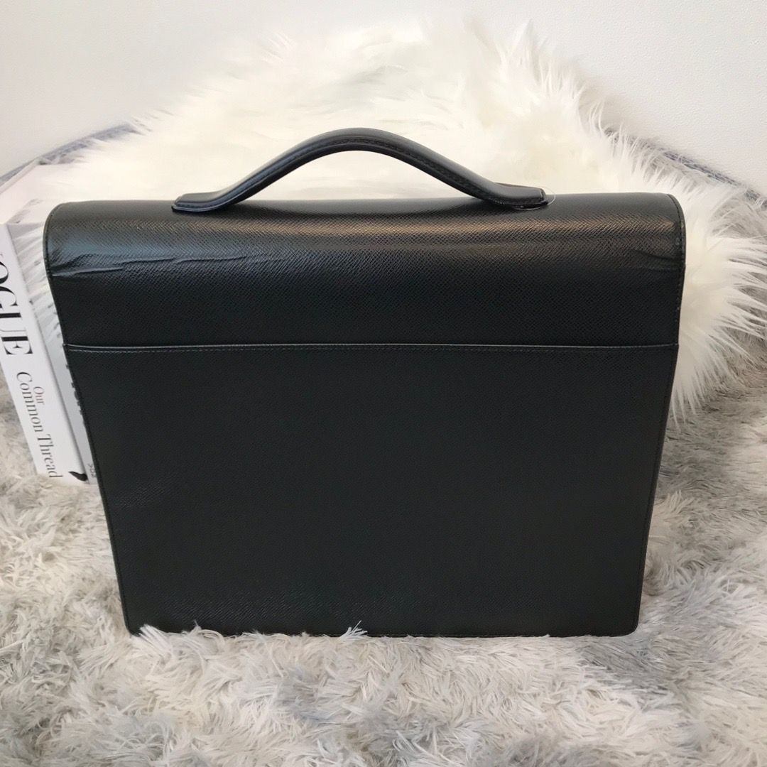 ルイヴィトン ビジネスバッグ 鞄 M30802 カザン タイガ レザー 黒系