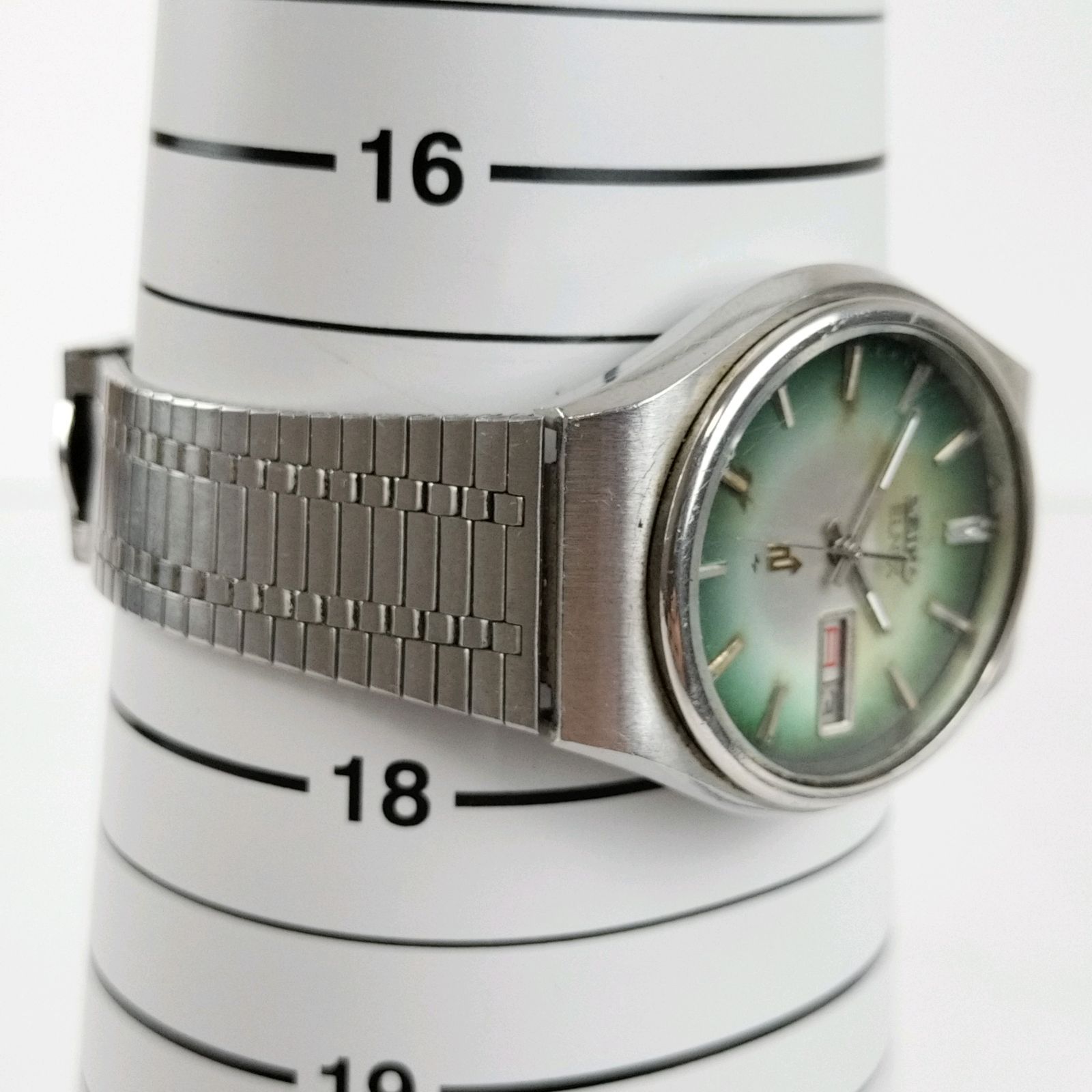 【お買い得】SEIKO 腕時計 ELNIX デイデイト 0703-1010