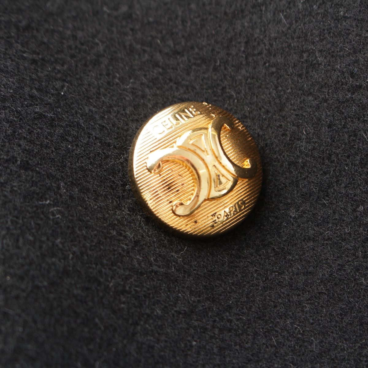 売り切れ次第終了。 セリーヌ ウール トリオンフボタン ルーズ ミリタリージャケット 2V96L998K ブラック 34