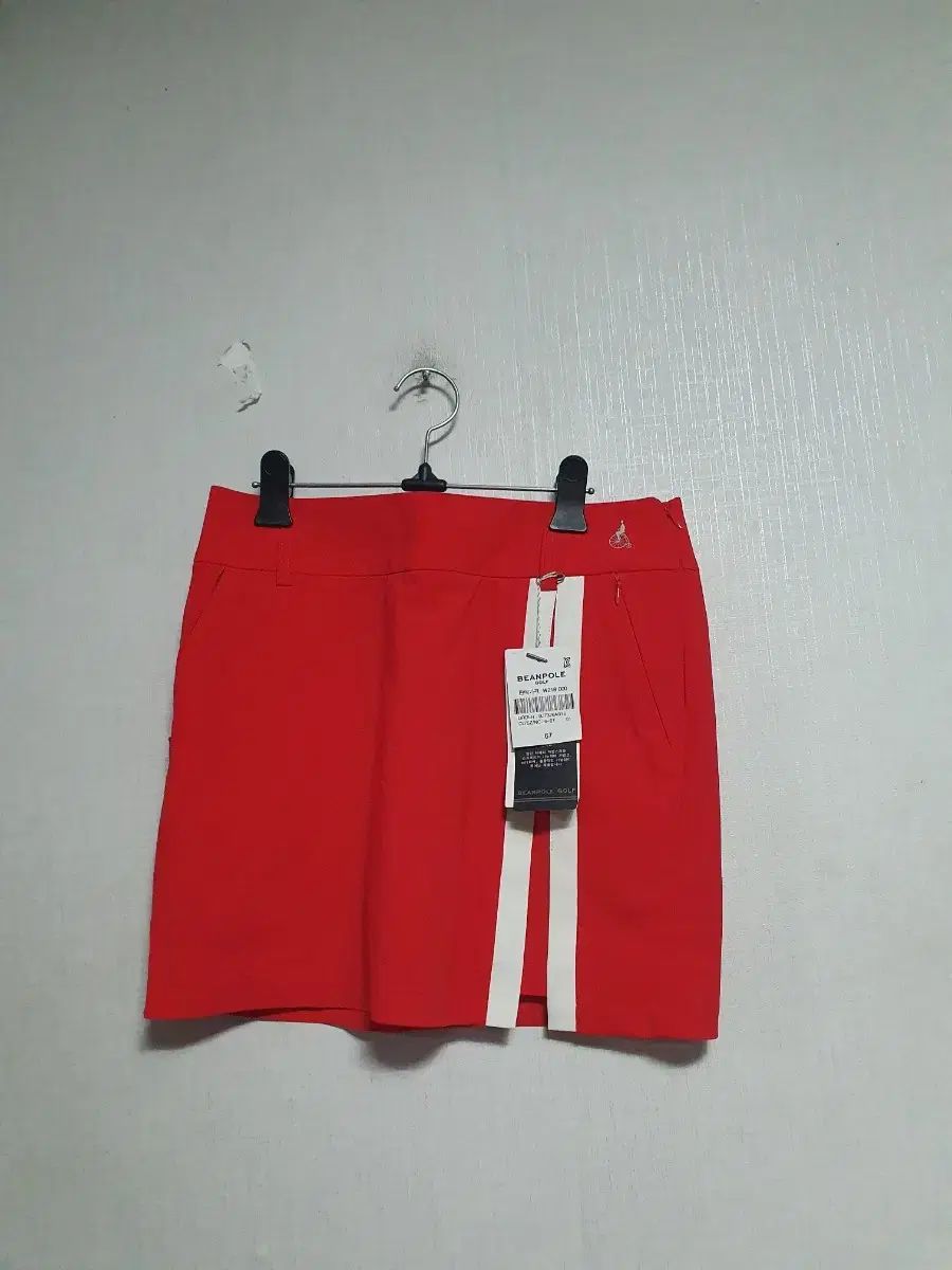 吉平泰明 1977年作品『アル中のいる風景』ムフタール広場 人物油絵 真作