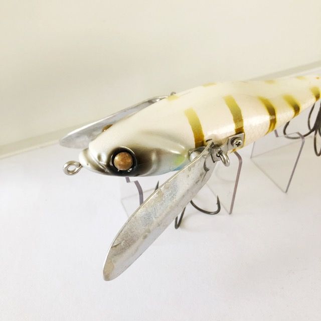 鉄馬　バンズベイト VANS BAIT 鉄馬（BIGBASSレッド） | ビッグバス bigbass