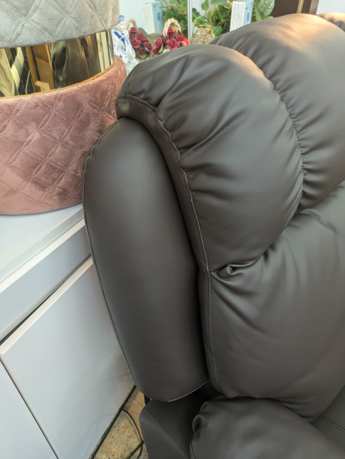 電動リクライニングチェア「SHIFFON 」Jr. 電動リクライニングチェア