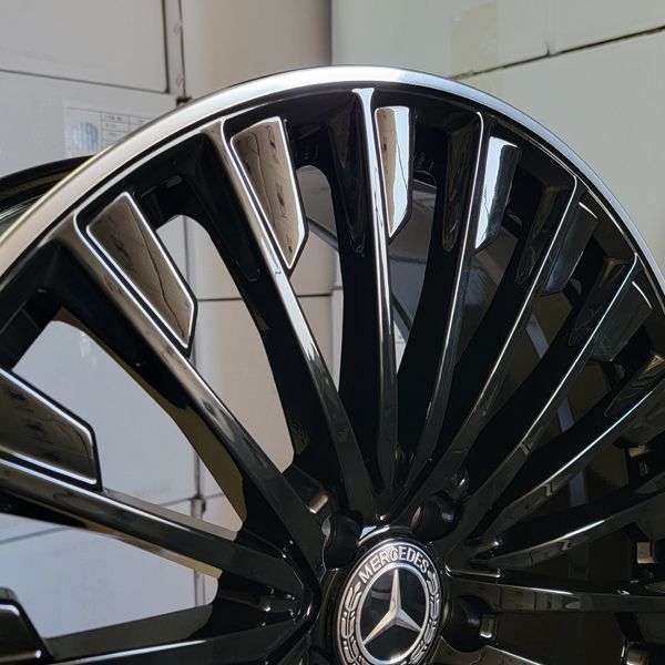 【アウトレット品】現品限り！ ベンツ タイヤ＆ホイールセット Ｅクラス W212 5015' アウトレット品現品限り！20インチ ベンツ タイヤ＆ホイールセット V