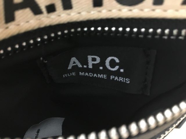 【中古】A.P.C. ｱｰﾍﾟｰｾｰ ﾊﾞｯｸﾞ ｼｮﾙﾀﾞｰ ｻｺｯｼｭ ﾛｺﾞ ﾌﾞﾗｯｸ  33868054