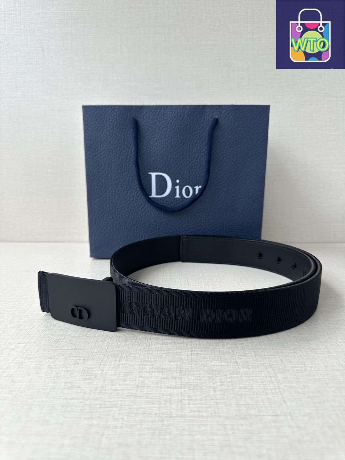 今日WTO】Dior CD Icon メタルベルトバックル-1-VM79 - メルカリ