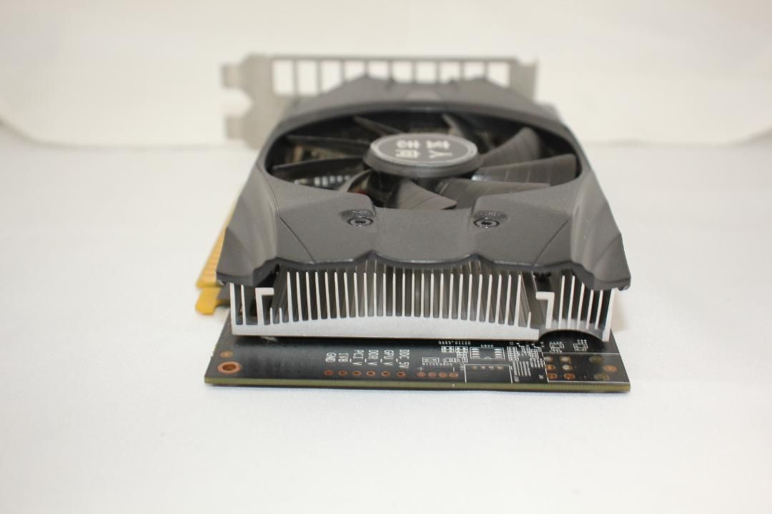 玄人志向NVIDIA GeForce GTX 1050 Ti 購入 OC本体
