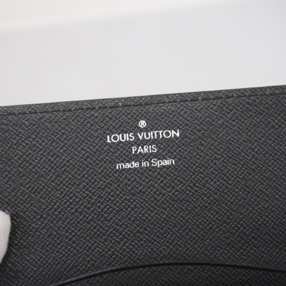 LOUIS VUITTON M56582 ヴィジット エピ/ノワール　名刺入れ LOUIS VUITTON ルイヴィトン M56582 アンヴェロップ・カルト