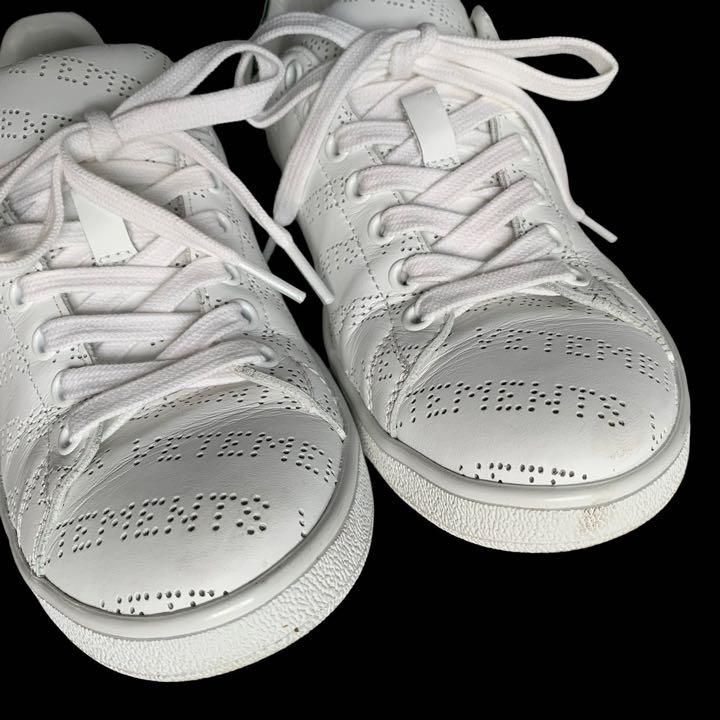 VETEMENTS ヴェトモン パンチング加工 ロゴ ローカット スニーカー 靴EC8111