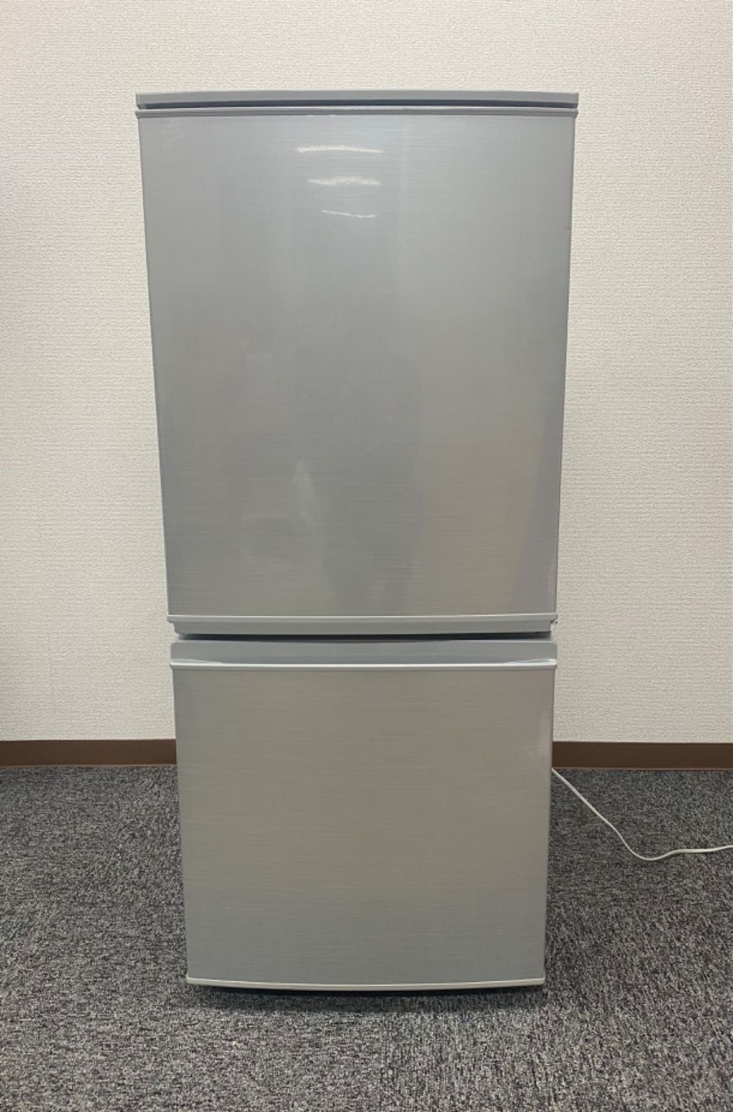 SHARP 冷蔵庫 2015年製 SJ-D14A-S シャープ (担当 水谷) - メルカリ