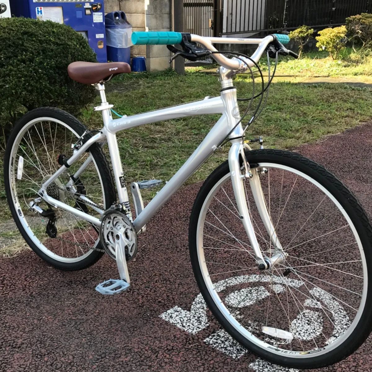 通勤通学やちょっとしたサイクリングにもおすすめ リユース クロスバイク GIANT CRS MTB BMXスタイルカスタム ジャイアント アルミクロスバイク
