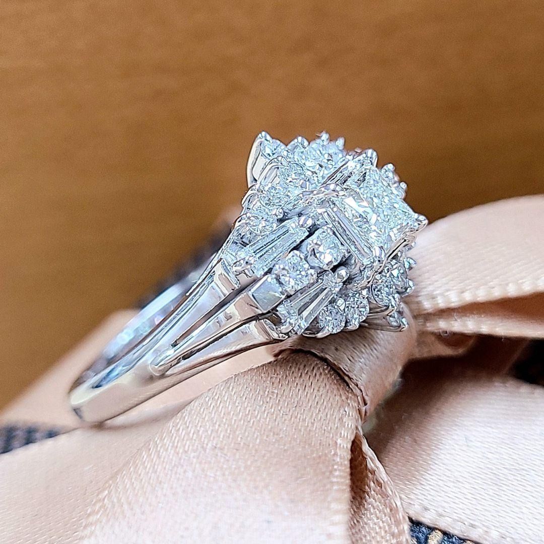 王冠のよう！ プリンセスカット Hカラー VS1 ダイヤモンド プラチナ リング 王冠のよう！ プリンセスカット Hカラー VS1 ダイヤモンド プラチナ