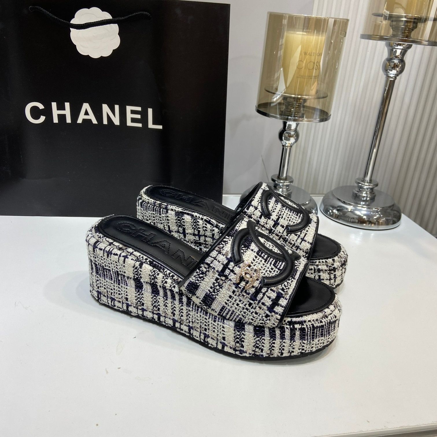 chanel人気シャネル厚底サンダル箱付