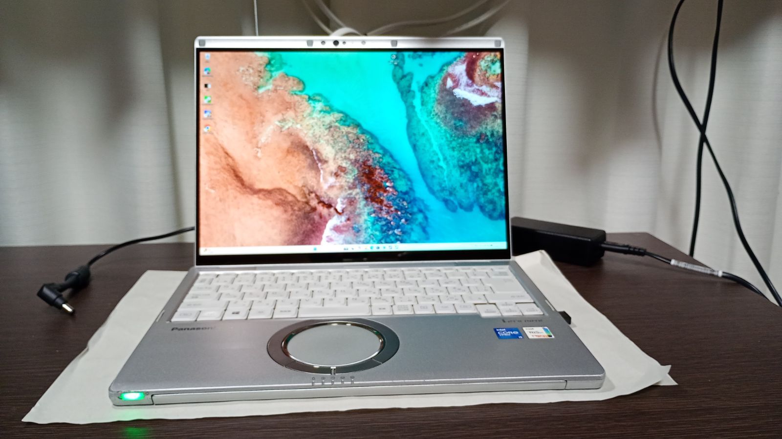 管51014-3 パナソニック CF-FV1R12VS タッチパネル動作ＯＫ 本体四隅塗装はげ 傷あり ホワイトスポットあり