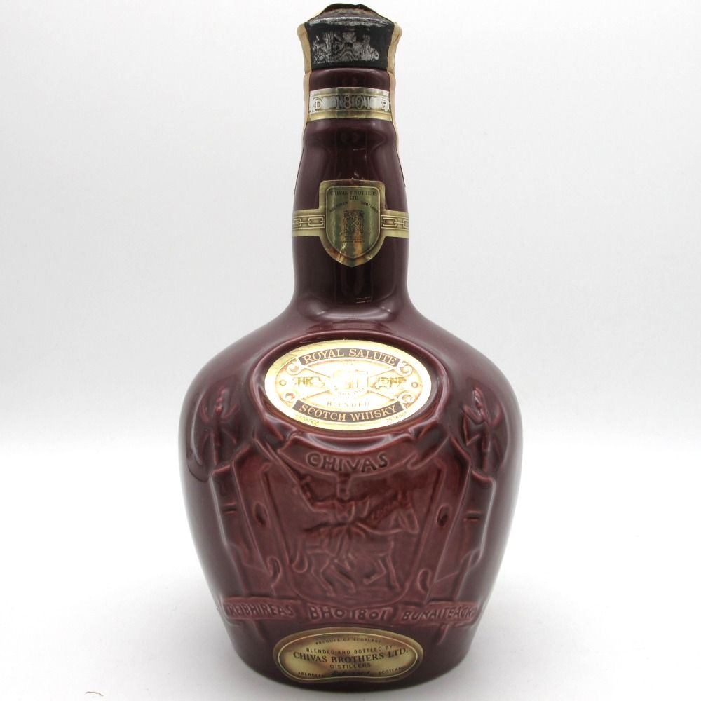 ROYAL SALUTE ロイヤルサルート 21年 推定80年代 レッドボトル 赤 陶器 700ml 40% 重量約1245g 袋付き シーバスリーガル  洋酒 古酒 未開栓 - メルカリ