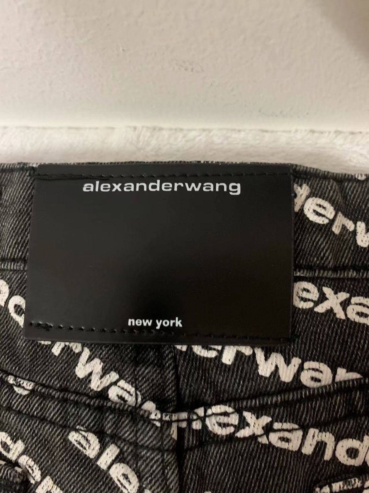 新品 Alexander Wang ロゴデニムショートパンツ　ロゴ 総柄 デニムショーツ デニムパンツ 黒