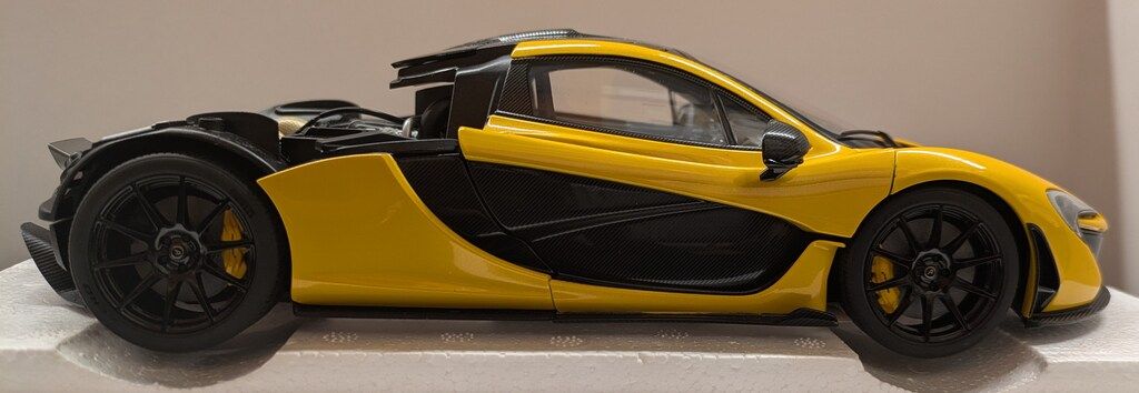 AUTOart 1 18オートアート コンポジットモデル マクラーレン P1 メタリック イエロー ブラック-イエロー シート 76067