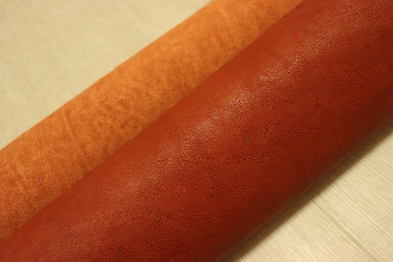 レッドブラウン 150ds ヌメ革 ショルダーレザー 牛革 イタリア レザー ダコタ 半裁 一枚革 レザークラフト 革 皮 本革 diy 生地 材料