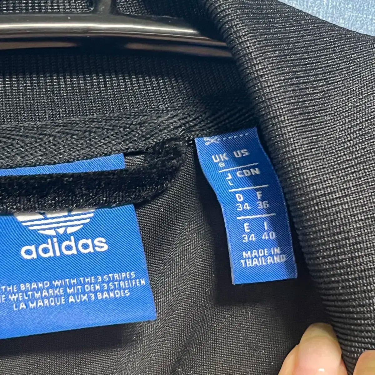 adidas アディダス