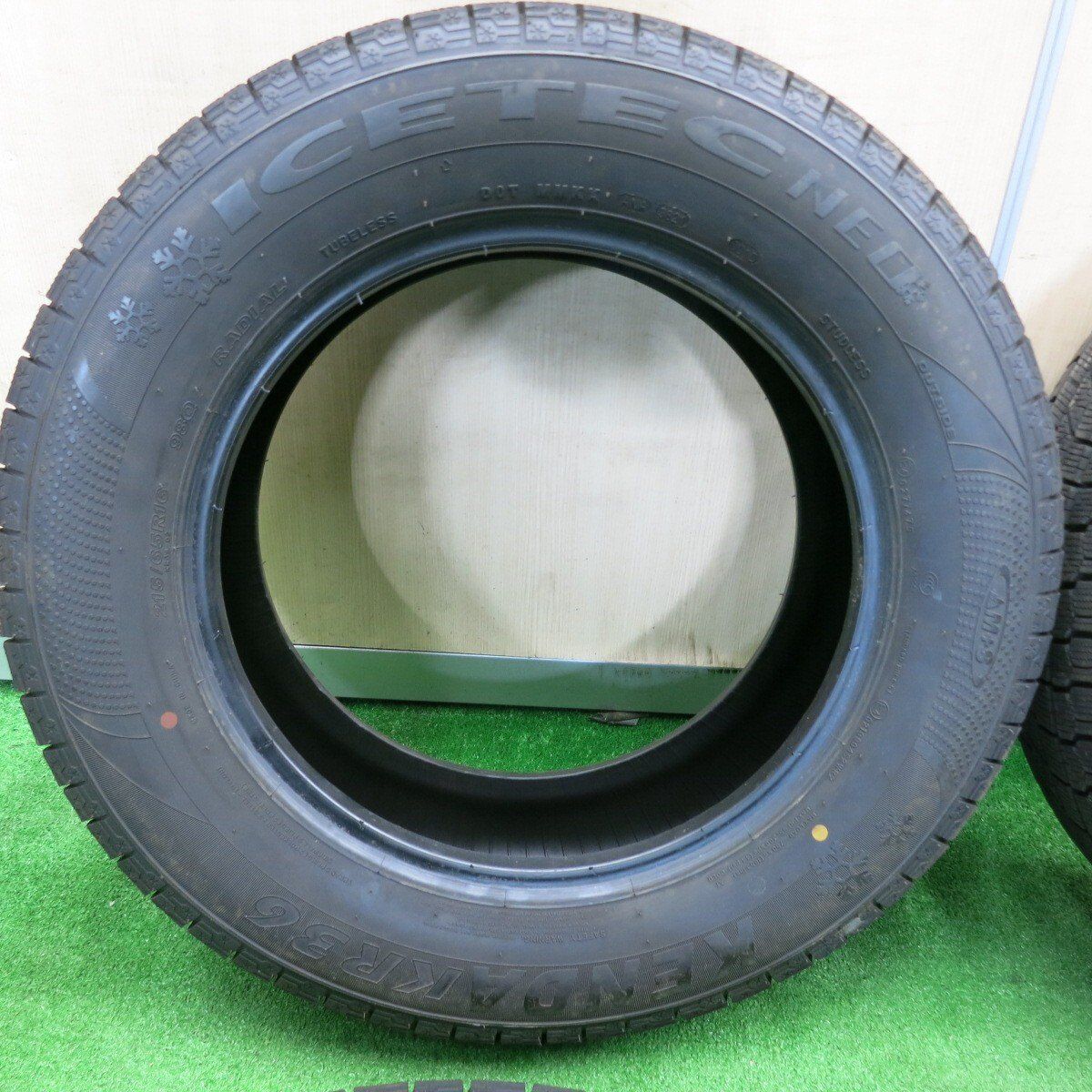車 バリ溝！21年！9分☆スタッドレス 215/65R16 ケンダ KR36 アイス 