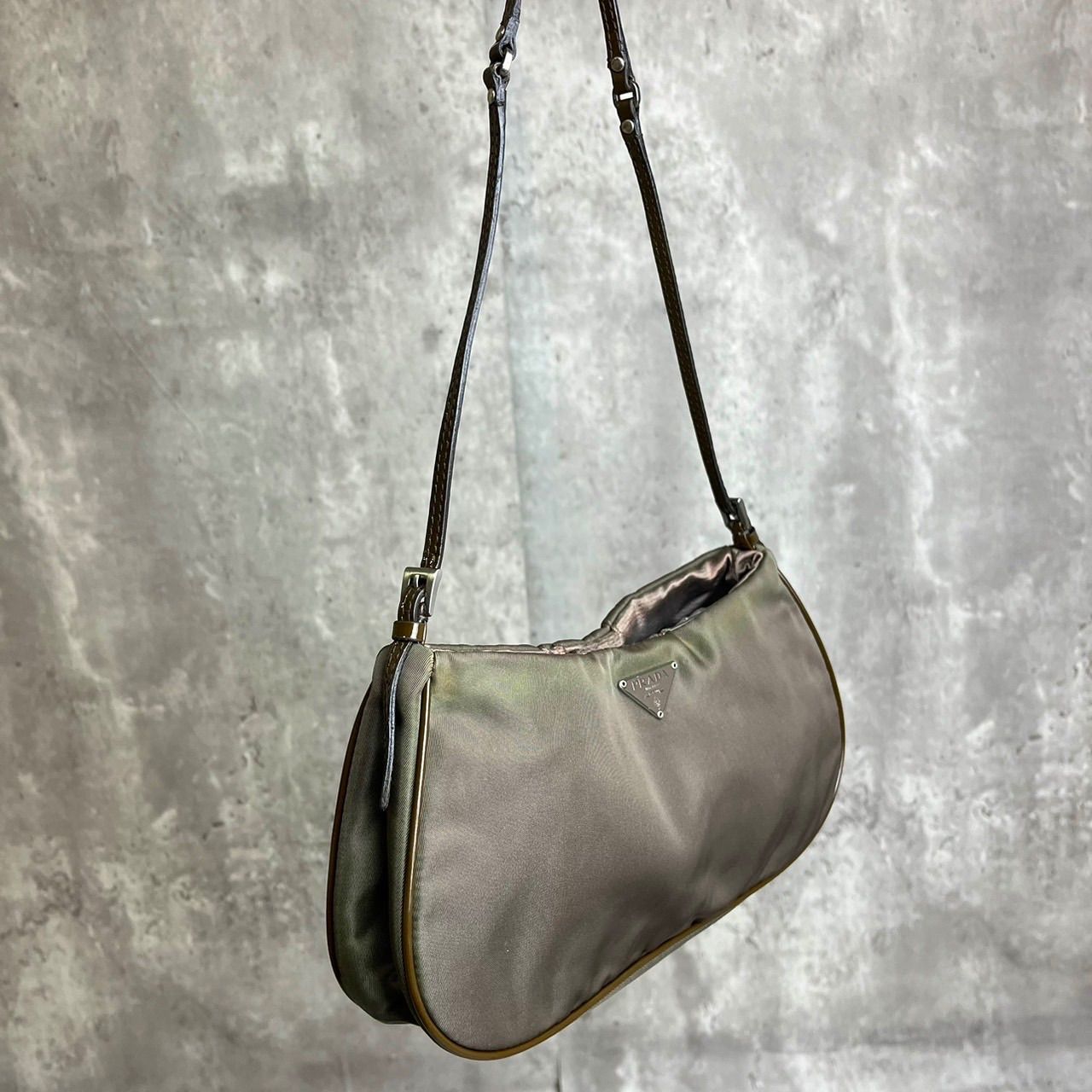 ✨良品✨ PRADA プラダ ハンドバッグ アクセサリーポーチ ショルダー 