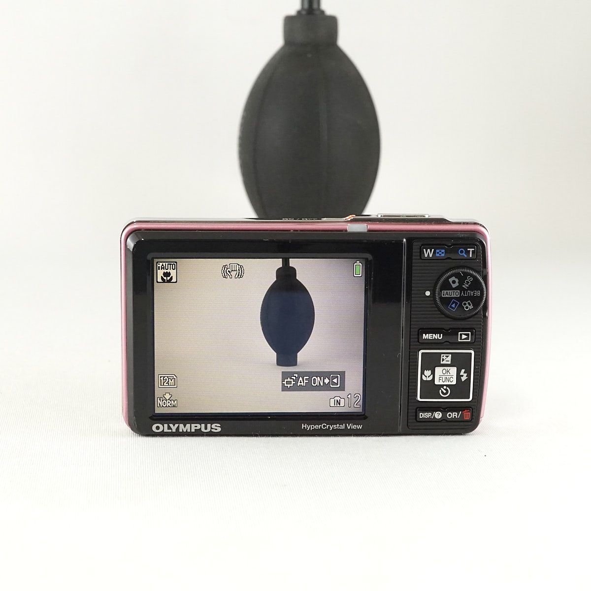 OLYMPUS μ-7010 テジタルカメラ USED美品 本体＋バッテリー 1200