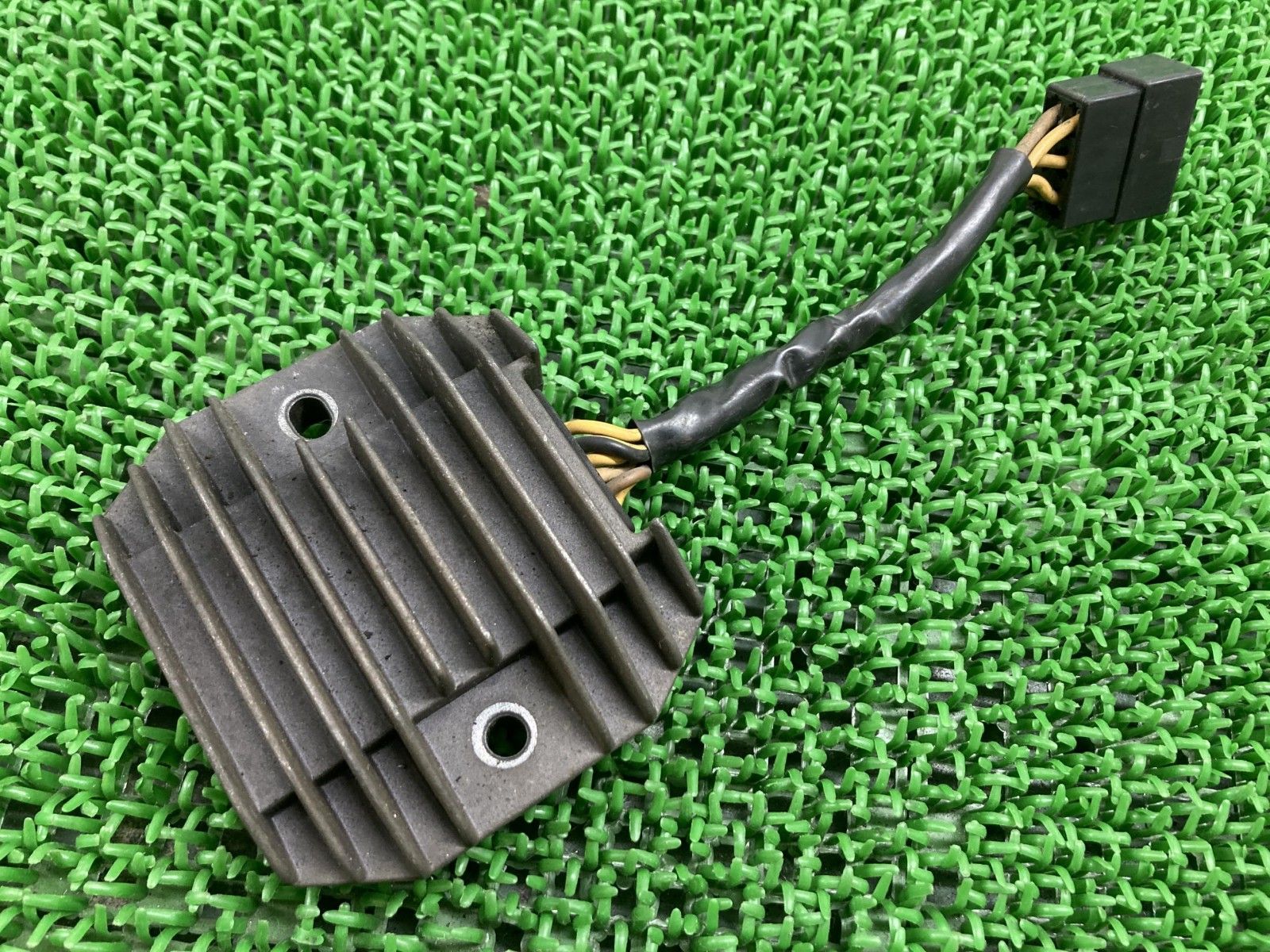 カワサキ ZRX400 レギュレーター レクチファイヤー 整流器 社外品 H.CRAFT H.Craft Hクラフト ゼファーχ ZRX400 レギュレーター