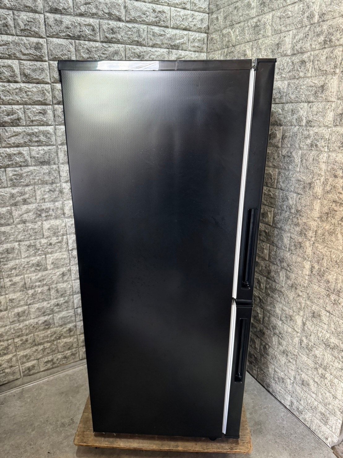 大阪送料無料☆3か月保障付き☆冷蔵庫☆2022年☆ニトリ☆140L☆NTR  