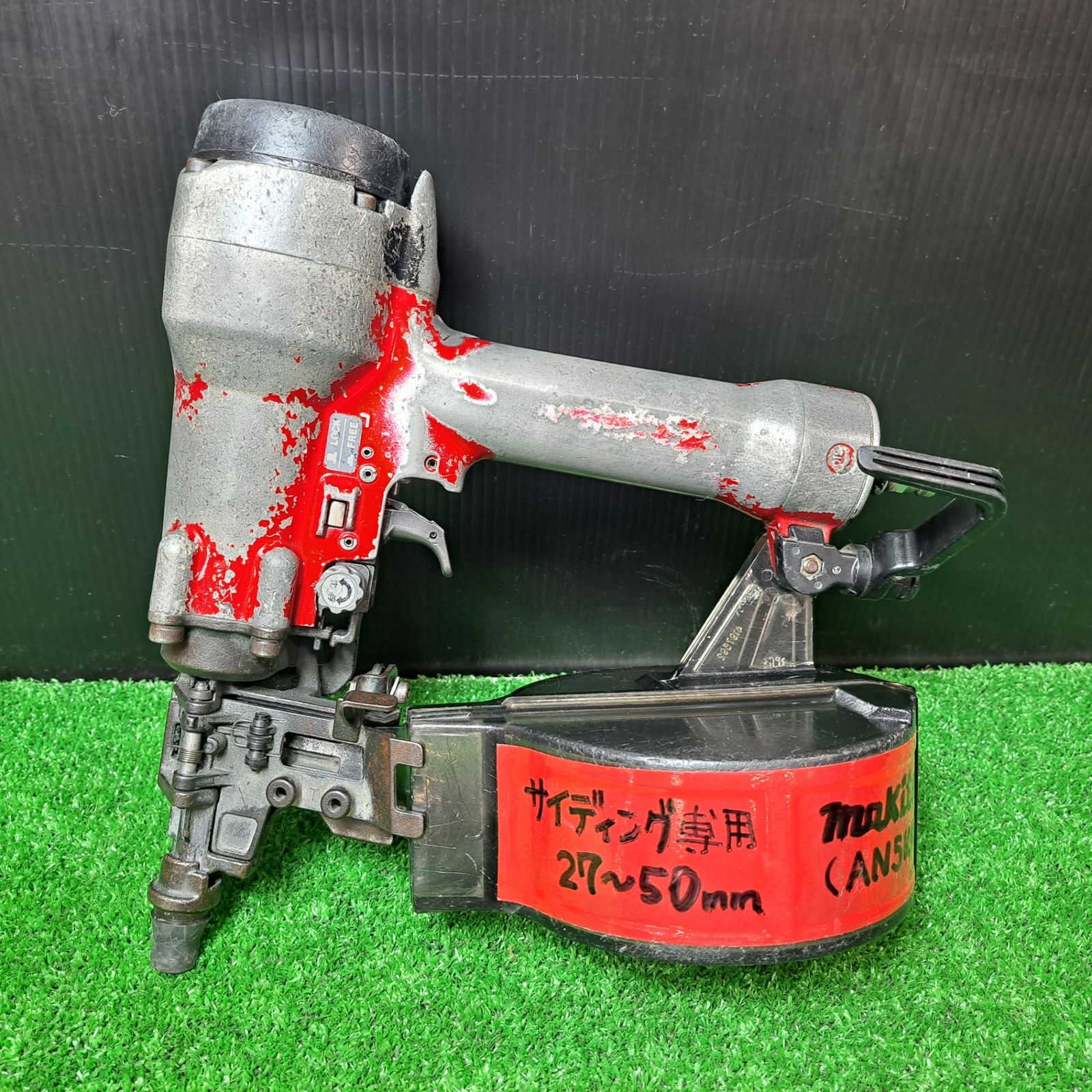 宮本薫 抽象画 都市風景 油彩画「怪獣の街」 宮本薫 抽象画 都市風景