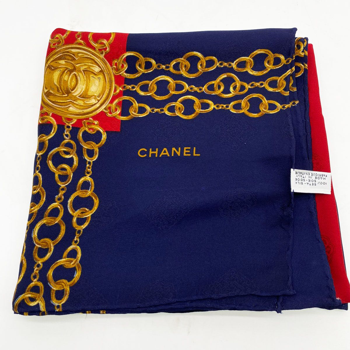 値下げ！vintageビンテージCHANEL シャネル　シルクスカーフ ネイビー 驚きの価格が実現！ VINTAGE CHANEL ネイビー シルクスカーフ