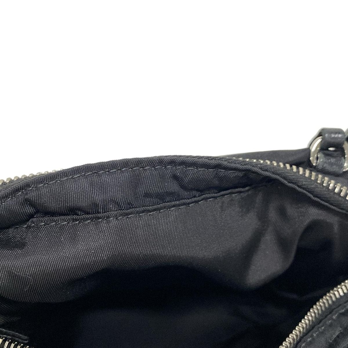 PRADA プラダ