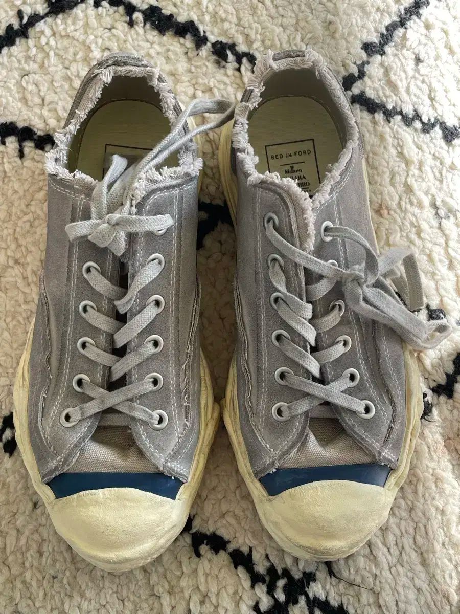 Maison MIHARA YASUHIRO(メゾンミハラヤスヒロ) ベッドフォード コラボ 43