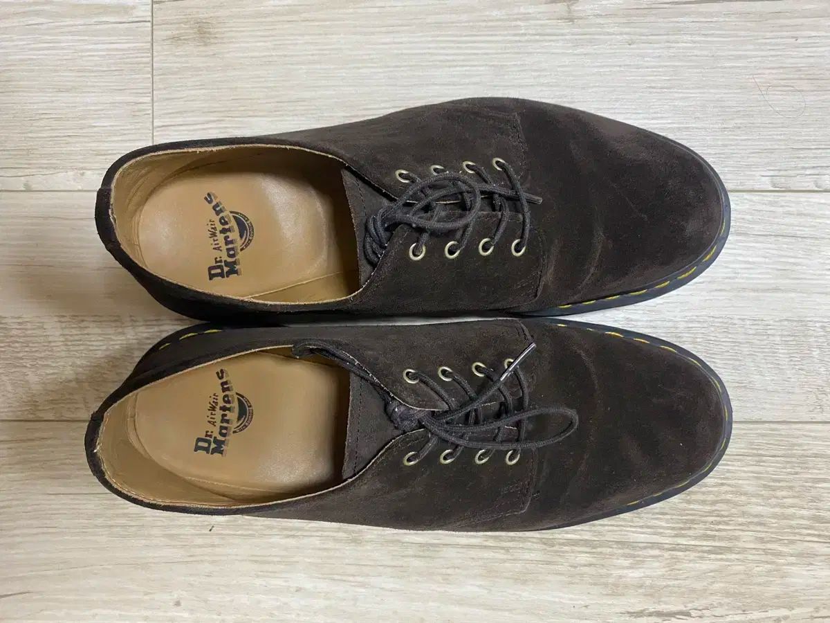 DR. MARTENS