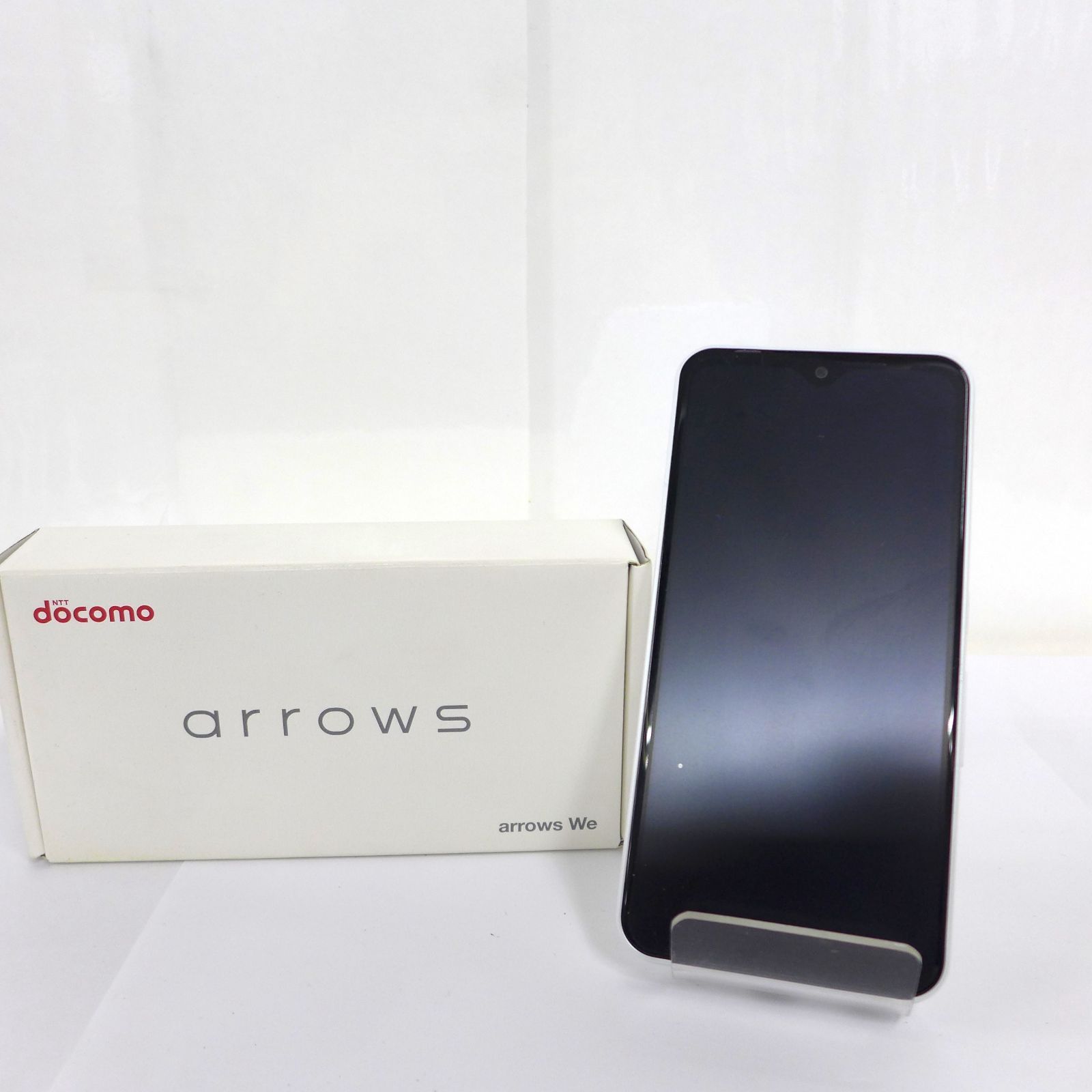 docomo ドコモ arrows スマートホン F-51B ホワイト 64GB 判定〇 箱