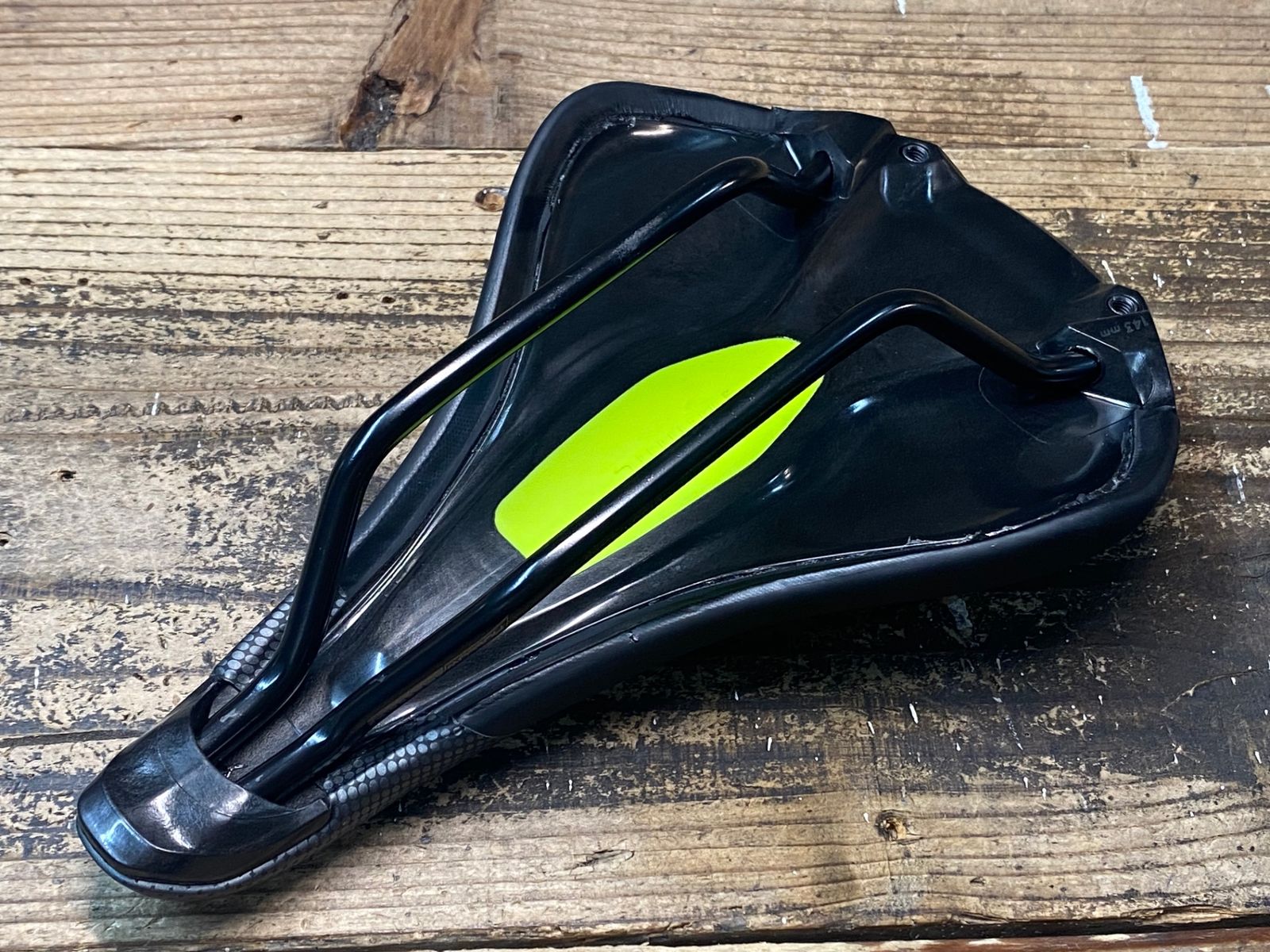 JM293 スペシャライズド SPECIALIZED POWER EXPERT MIMIC サドル 黒 143mm HOLLOW CR-MO