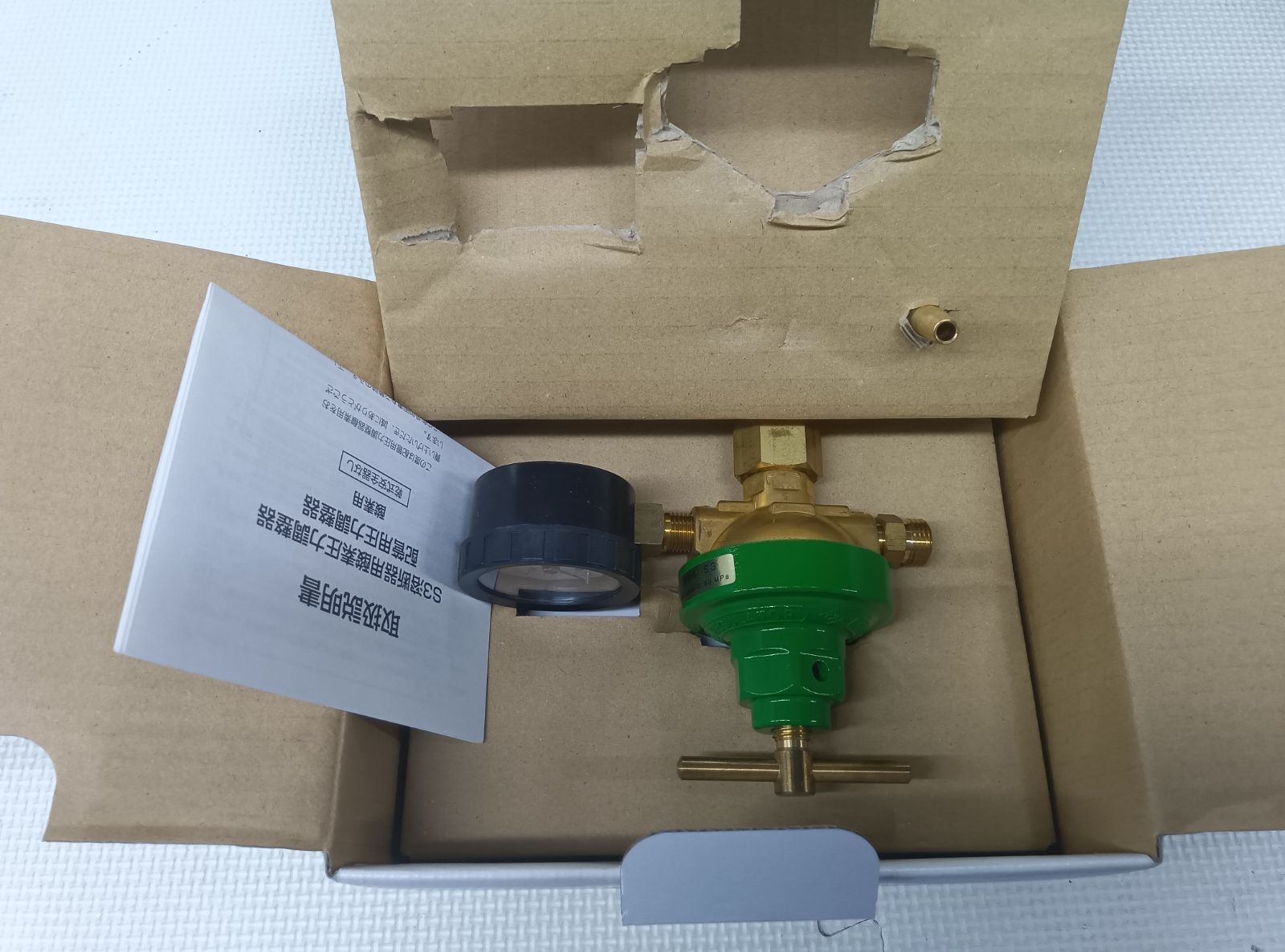 未使用品 千代田精機 配管用圧力調整器酸素用 GLU-30 【公式通販】
