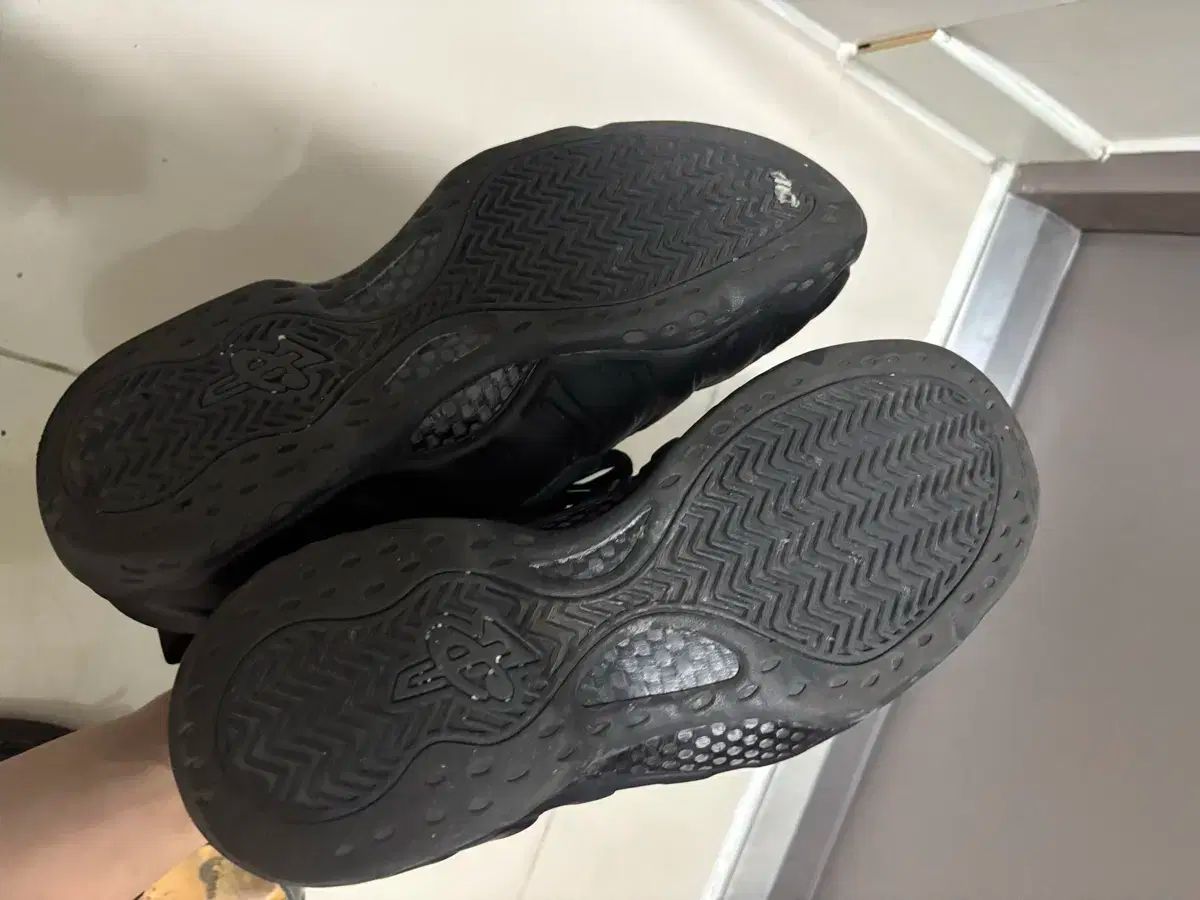 エアフォームポジット アンスラサイト