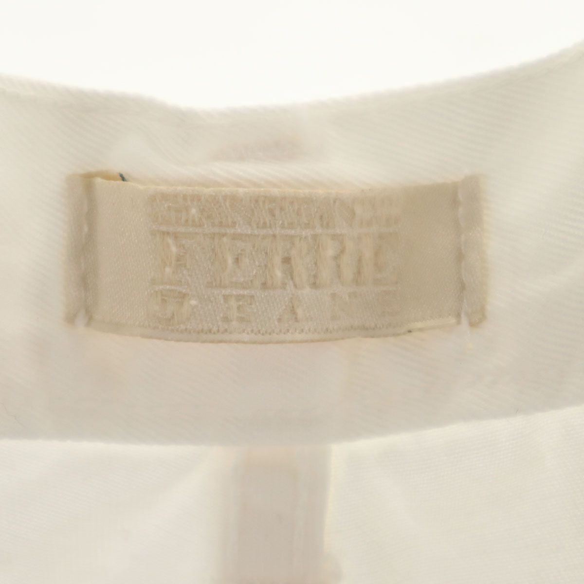 GIANFRANCO FERRE 94500円　新品　ショートパンツ　純白 GIANFRANCO FERRE 新品 ショートパンツ 純白 - メルカリ