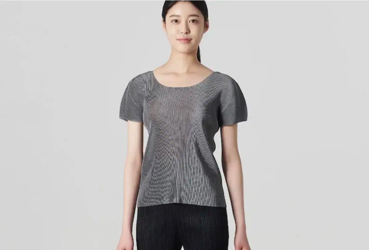 プリーツ プリーズ ISSEY MIYAKE イッセイミヤケ 三宅 ミスト ベーシック トップス ライト グレー