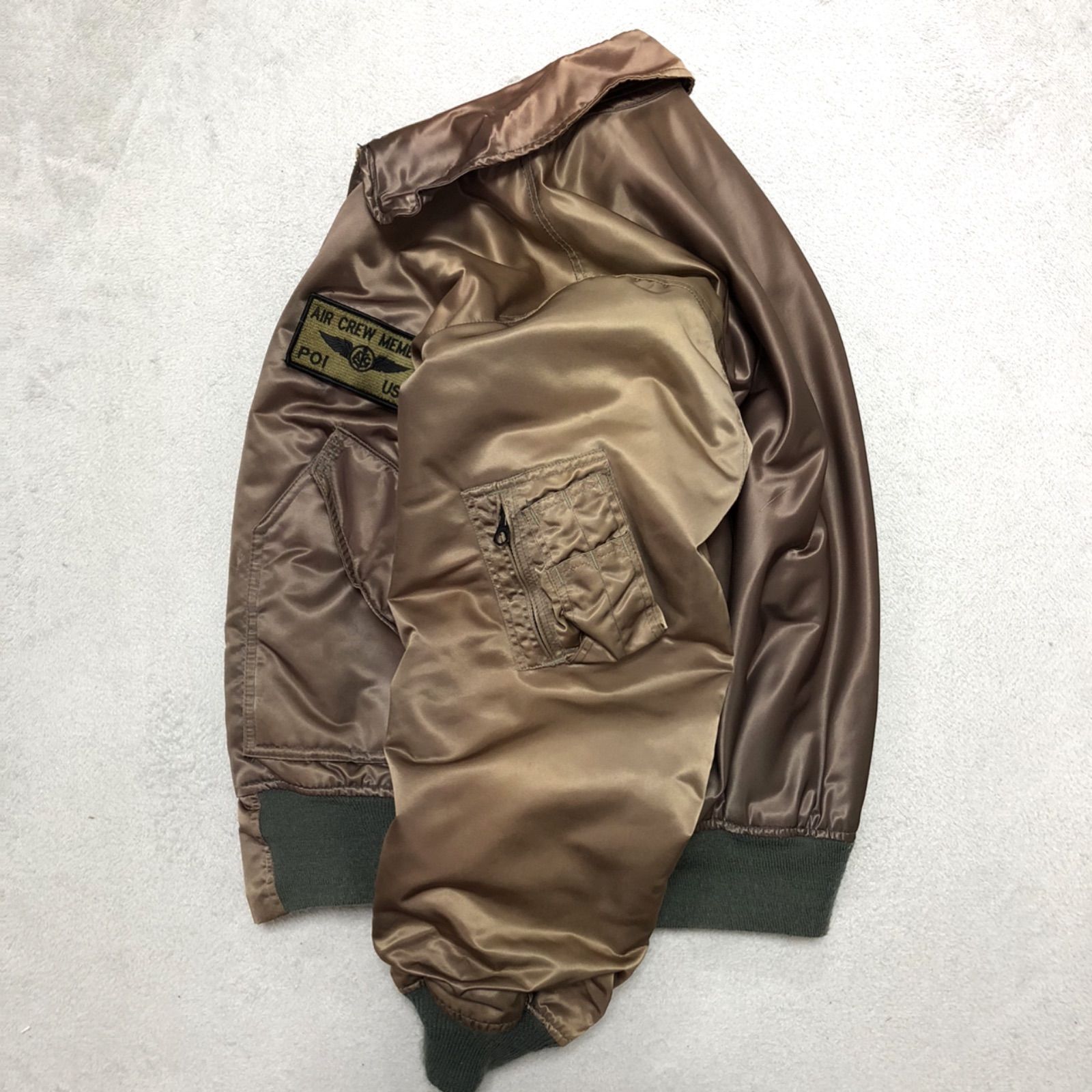 ISRATEX USA製 CWU-45P フライトジャケット 襟ボア 2way ワッペン VFA