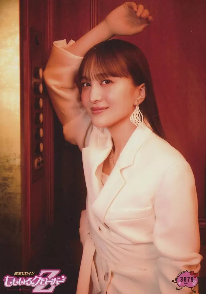 ももいろクローバーZ 公式生写真
佐々木彩夏　　直筆サイン入り ももいろクローバーZ公式生写真“第54弾”（No.3715-3759