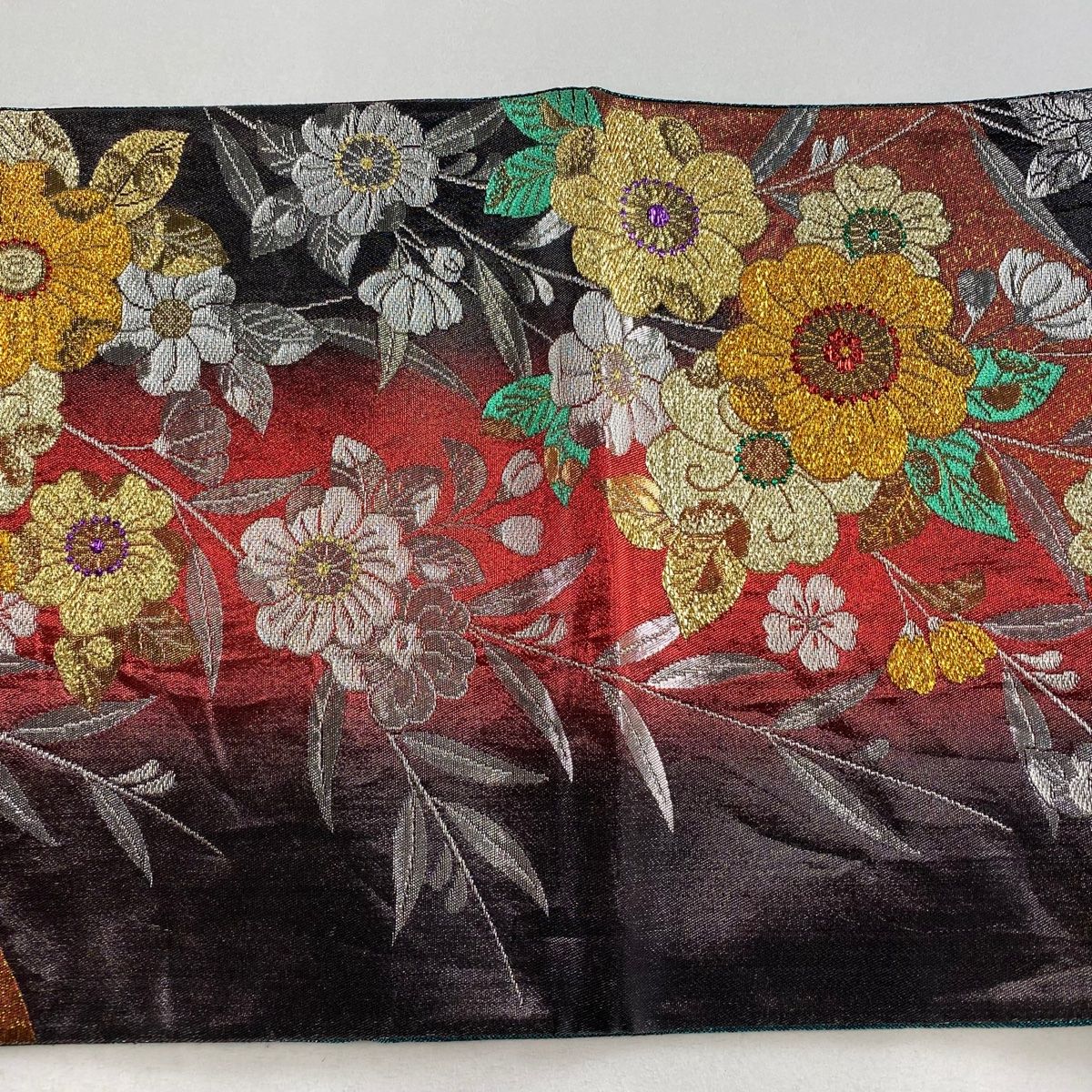 袋帯 秀品 振袖向き 草花 銀糸 箔 赤 六通 正絹 【中古】 - メルカリ