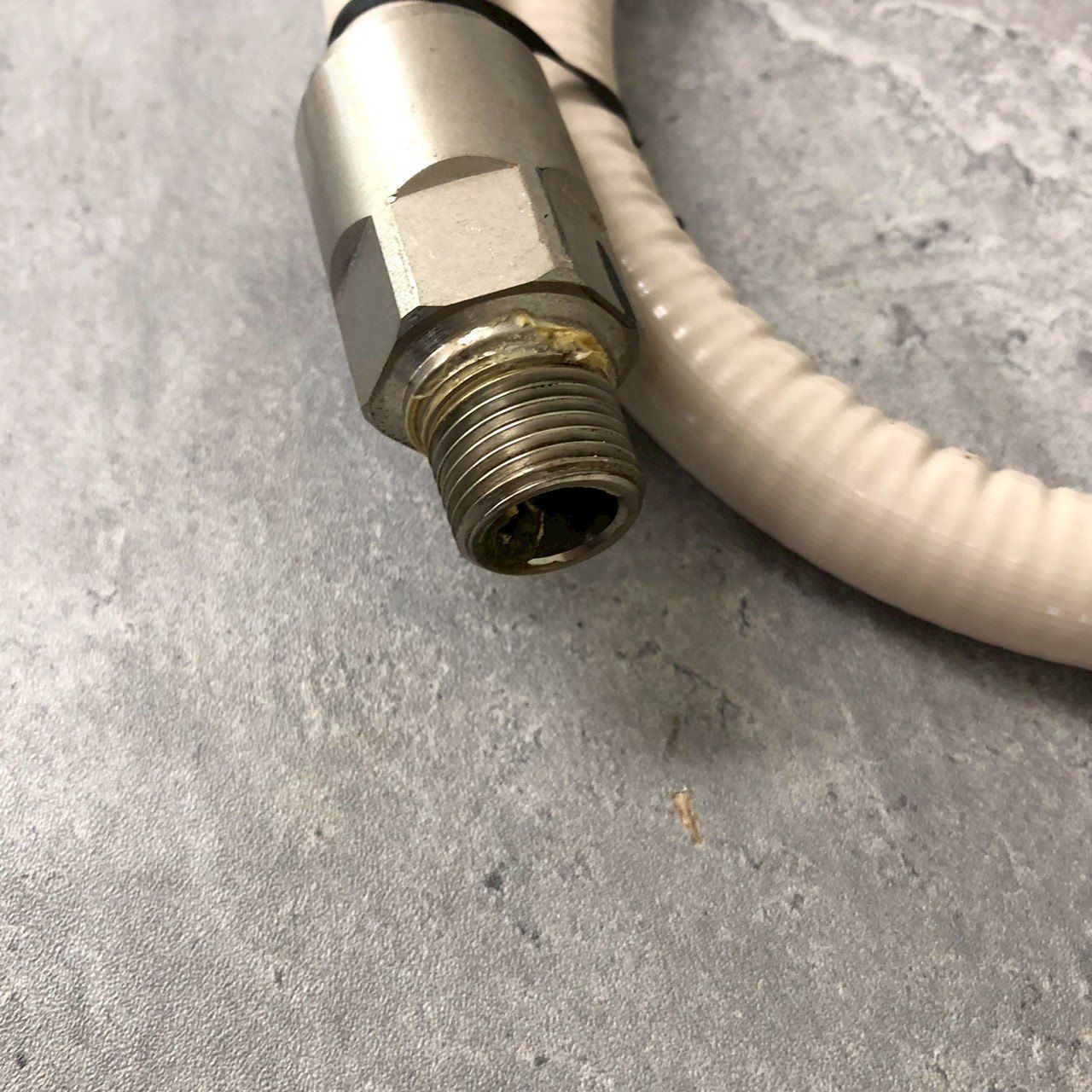 Used品 Rinnai リンナイ ガス湯沸かし器　RUS-V561（WH） RINNAI リンナイ RUS-V561（WH） 瞬間湯沸器 給湯器 都市ガス