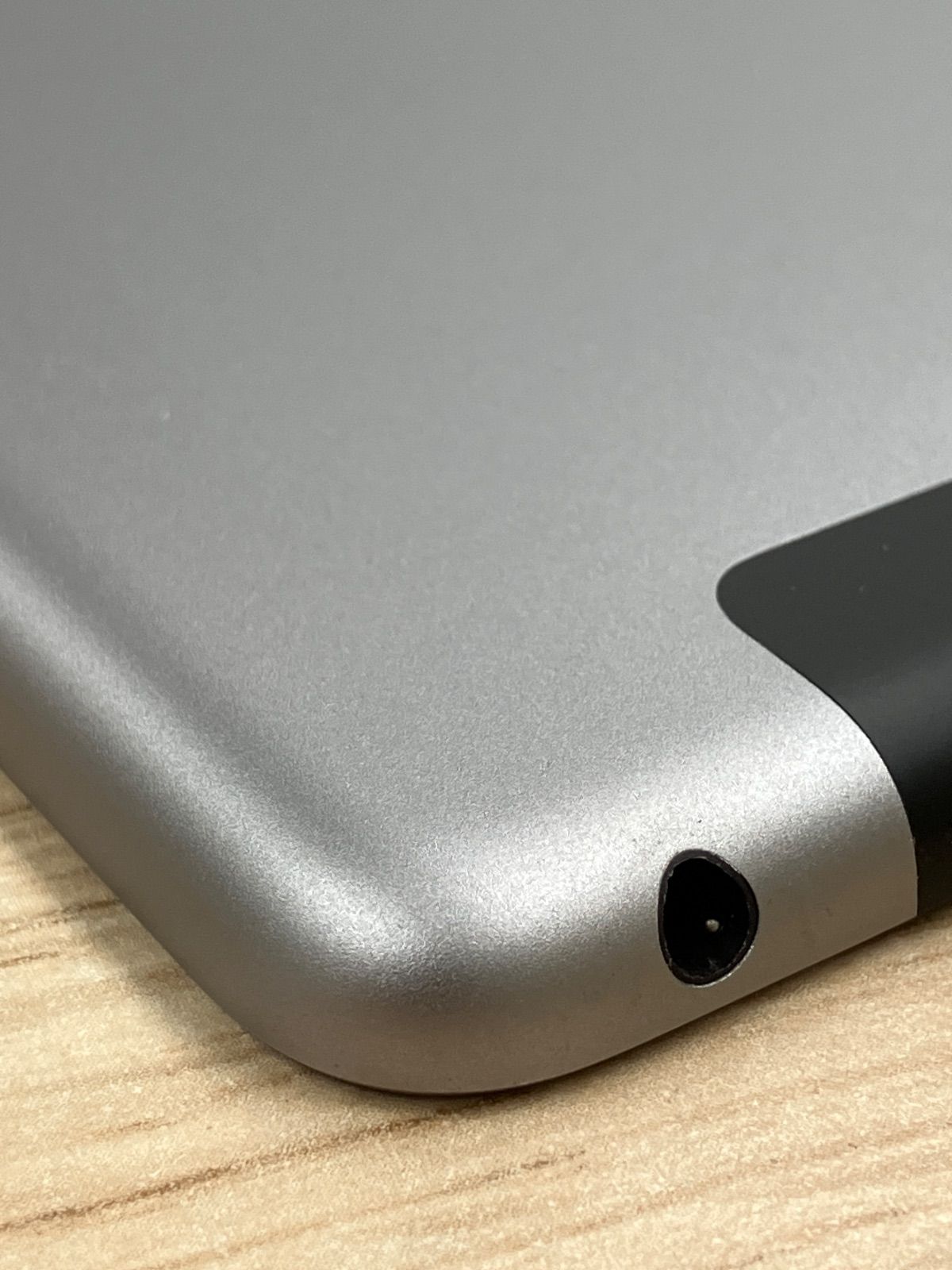 iPad 第5世代 32GB スペースグレー 動作確認済 - メルカリ