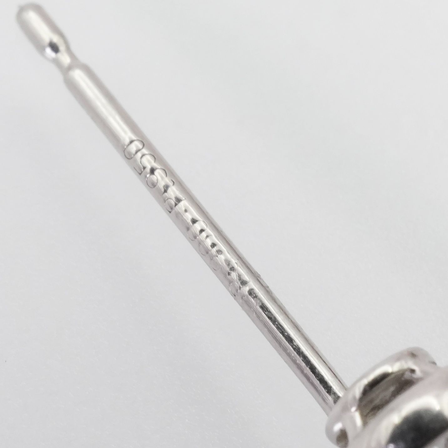 ヴァンドーム青山 プラチナ セルクル ベゼル ダイヤ ピアス/24-4710S