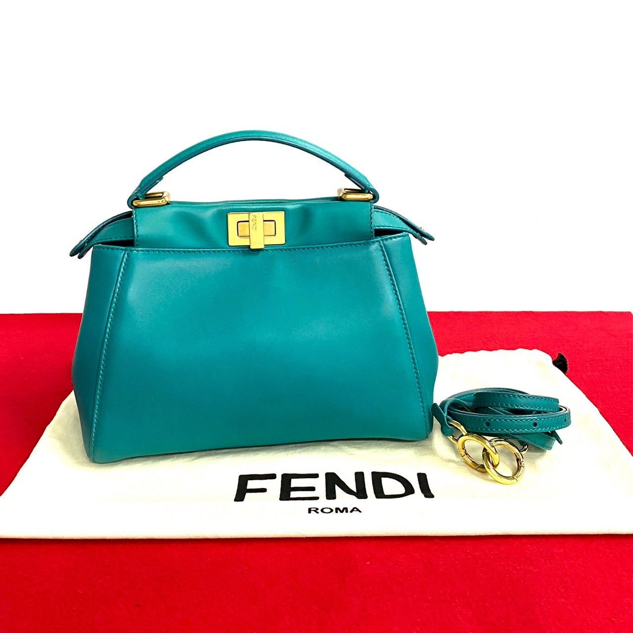 極 美品 希少品 袋付き FENDI フェンディ ピーカブー ミニ レザー 本革 ターンロック 2way ハンドバッグ ショルダーバッグ グリーン  91673 - メルカリ