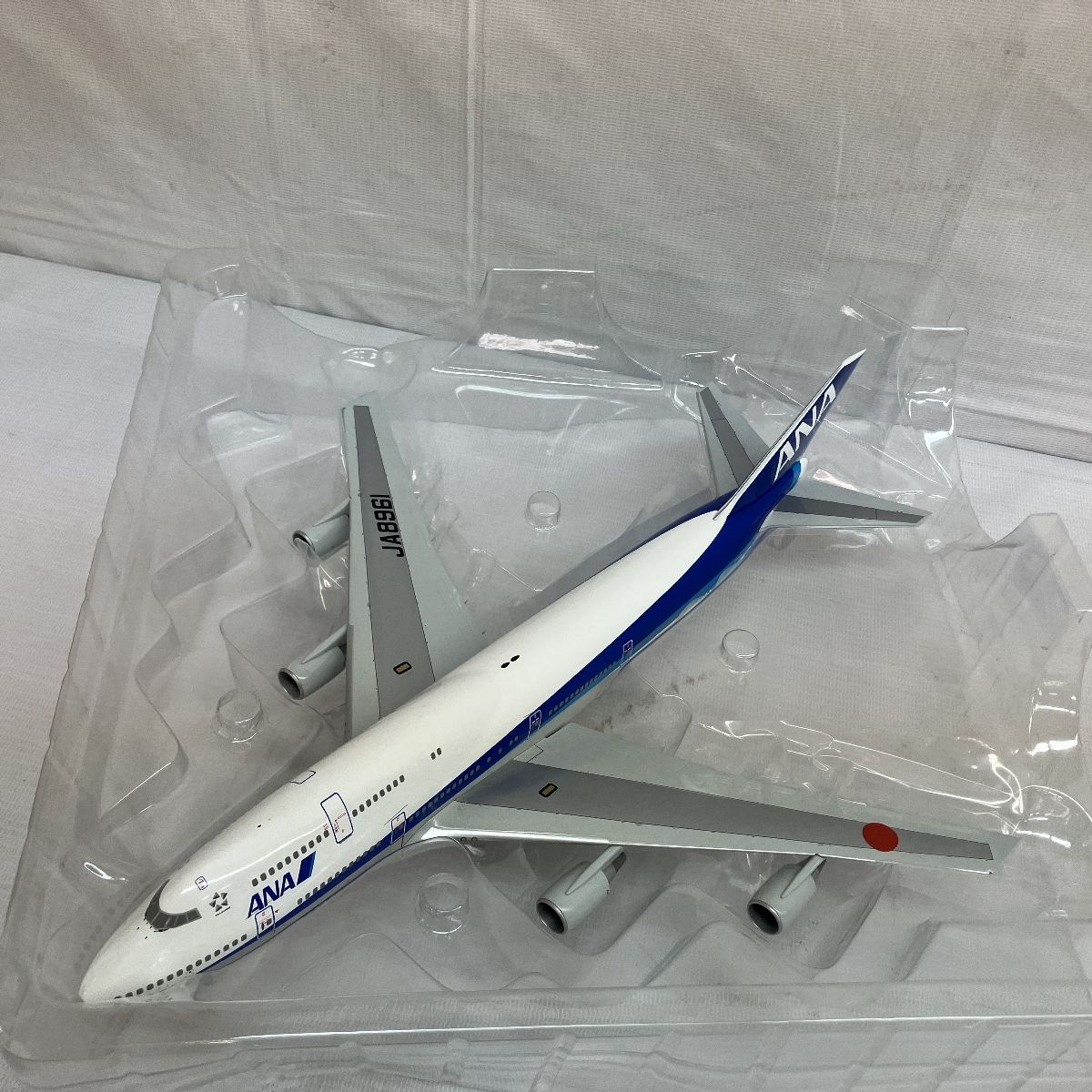 ANA BOEING 747-400 THANKS JUMBO! 1/200 飛行機 JA8961 フィギュア