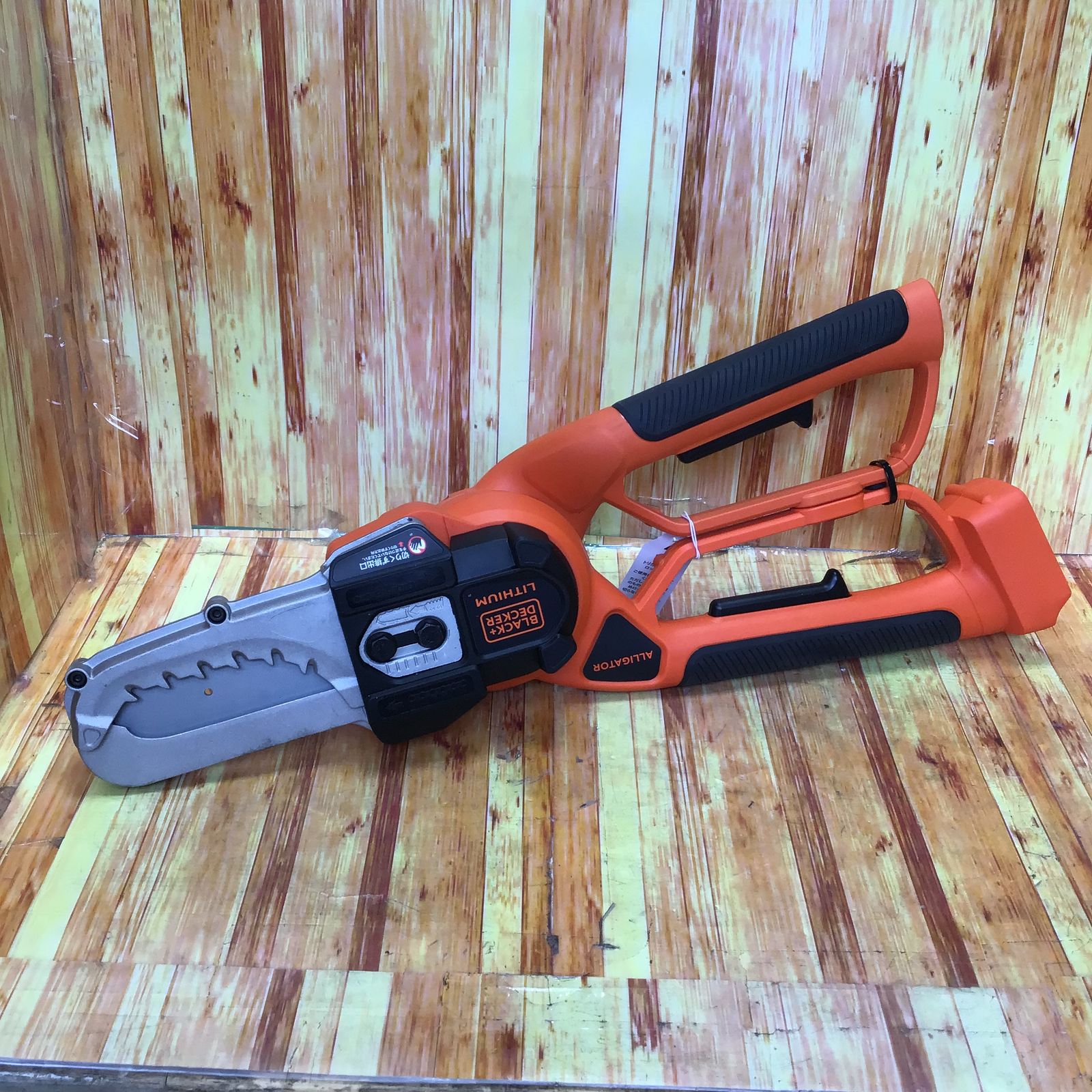 BLACK+DECKER コードレスハサミ型チェーンソー LLP18N【草加店 