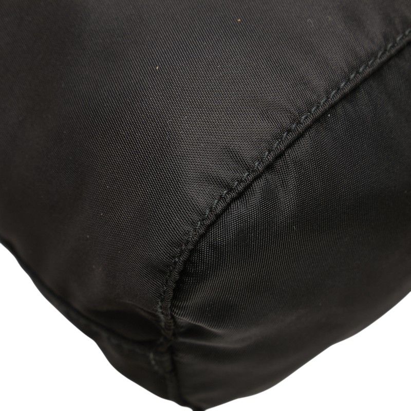 プラダ 巾着 ポーチ 三角ロゴプレート PRADA(プラダ) REーNYLON